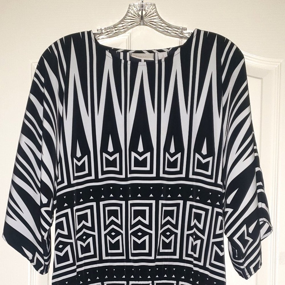 Chico's 1 Top Black White Geometric Tunic Kimono Sleeve and Drop Elastic Waist
